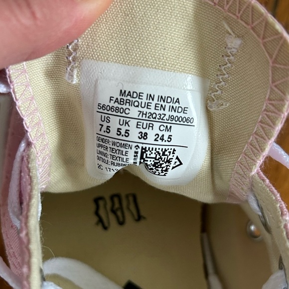 Converse Chuck Taylor All Star Pink Ox, BNIB, size 7.5 - Picture 9 of 10